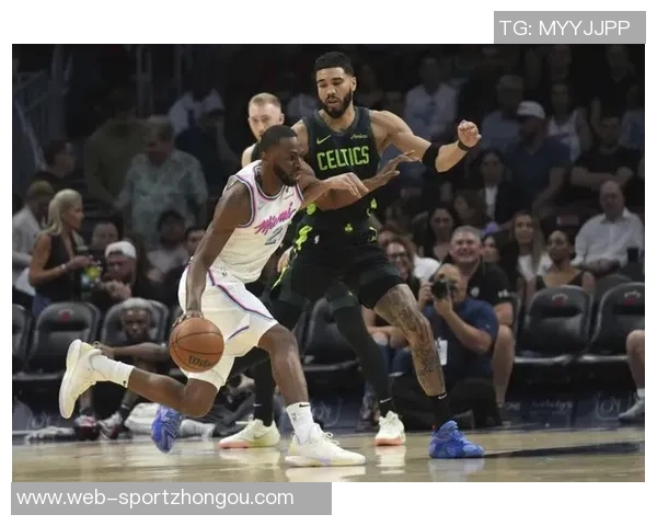 维金斯谈与年轻球员的默契赞约维奇身高与控卫风格完美结合